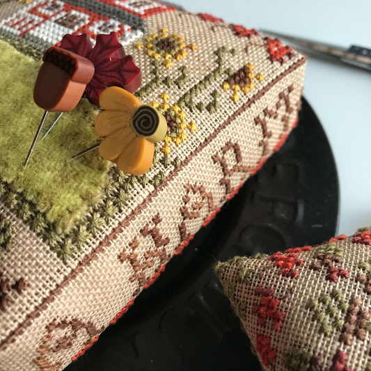 A Harmony in Autumn ~ House on a Hill Series ~ Hands on Design