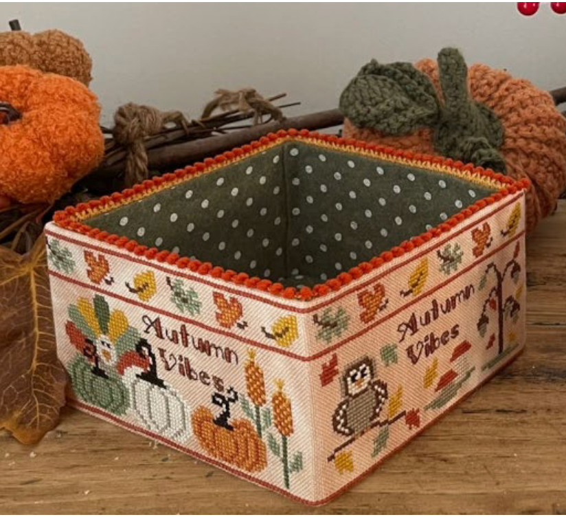 Autumn Vibes Sewing Basket ~ Mani di Donna