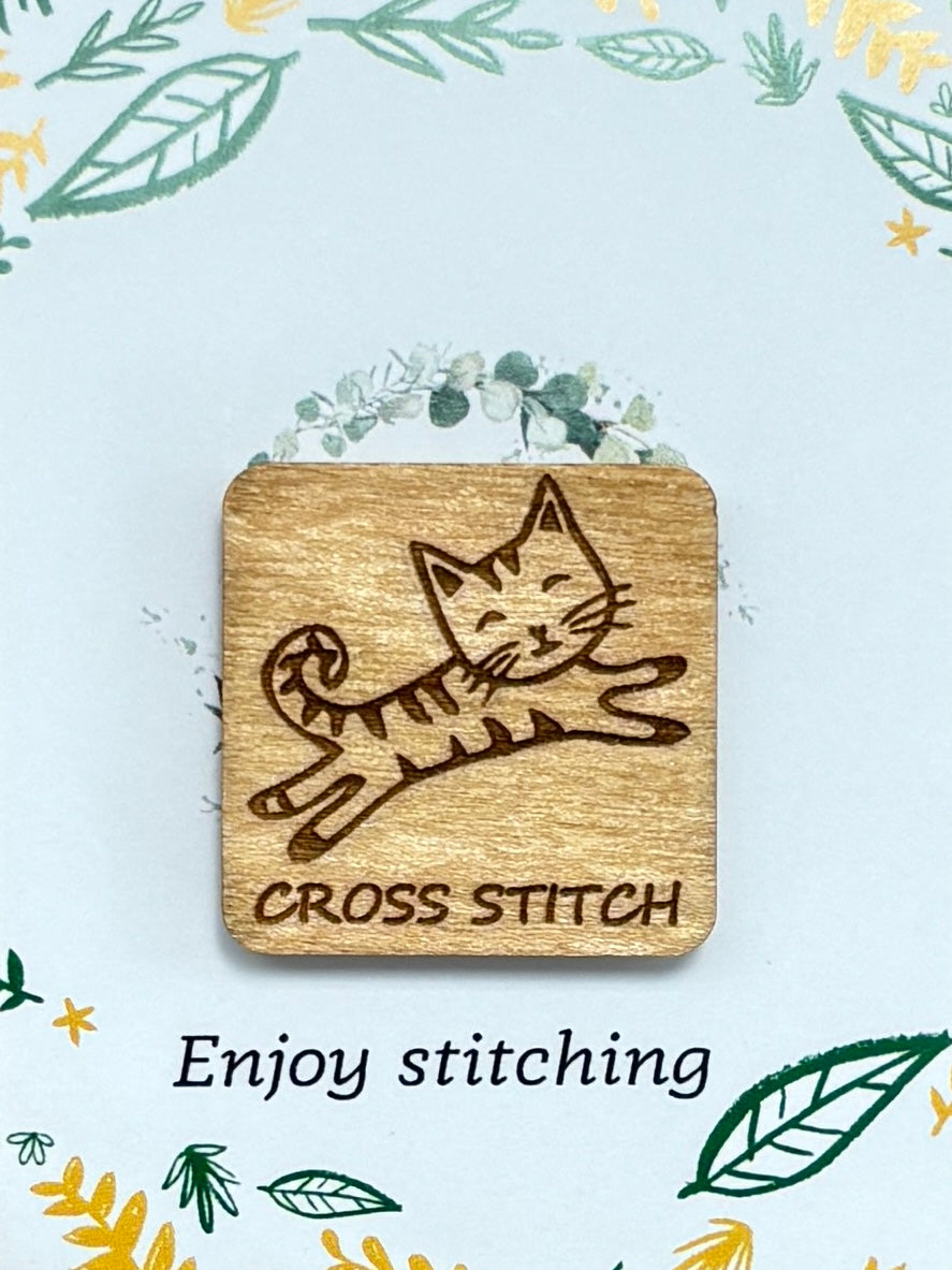Cross Stitch Kitty Wooden Needle Minder ~ Daria Makes