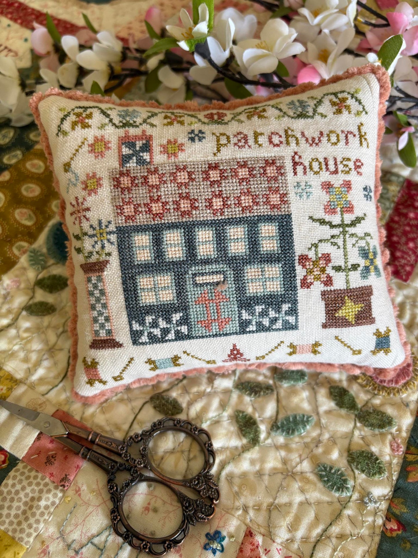 Patchwork House ~ Houses on Stitchery Lane #5 ~ Pansy Patch Quilts & Stitchery