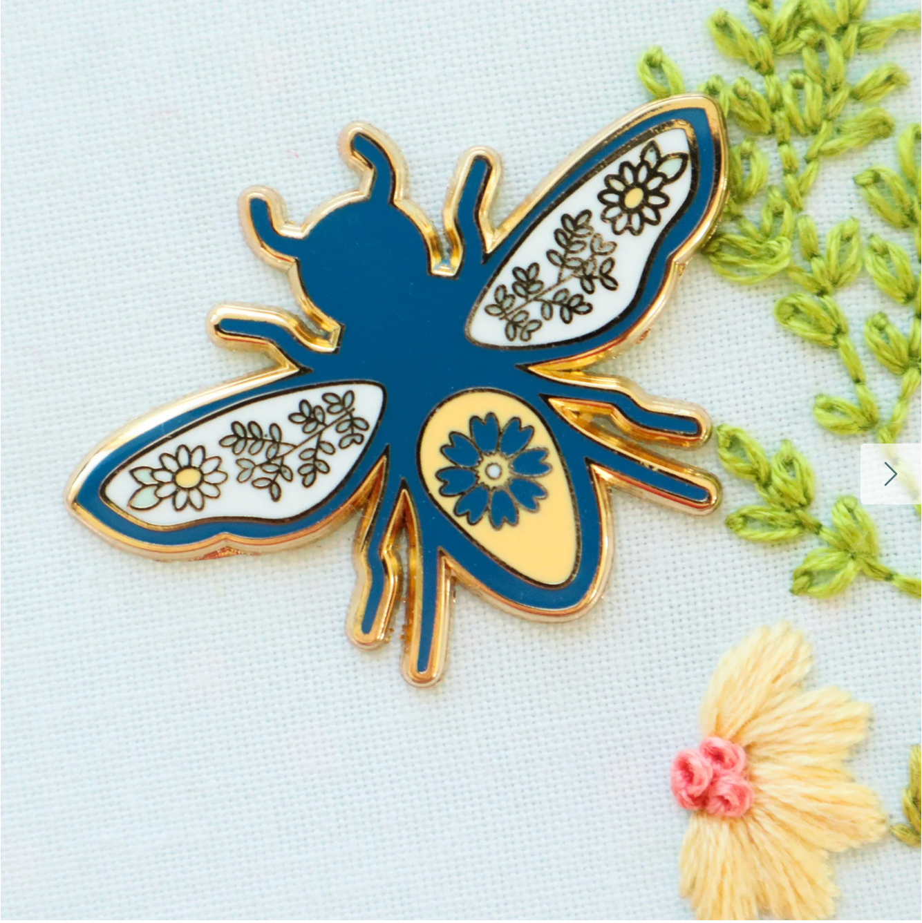 Sweet Bee Needle Minder ~ Flamingo Toes