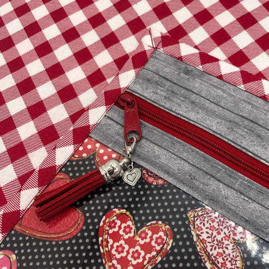 Be My Valentine ~ Vinyl Front Project Bag