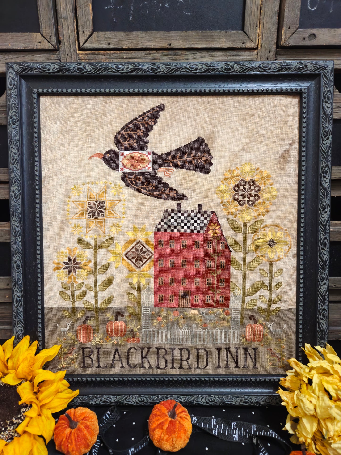 Blackbird Inn ~ Quaint Rose Needlearts