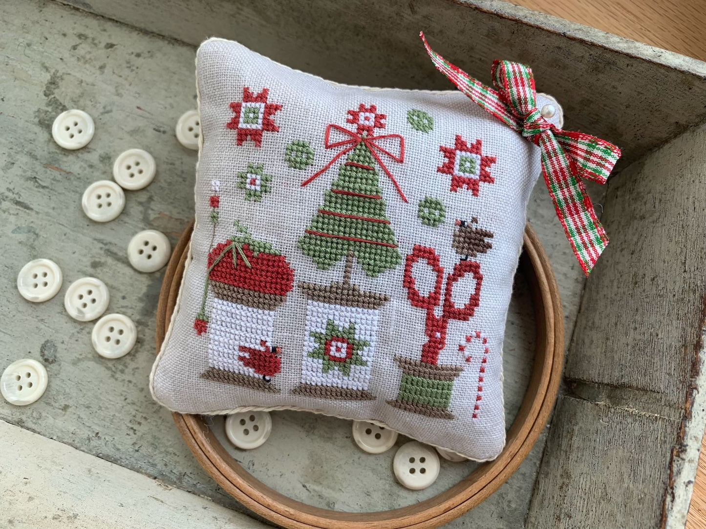 * PREORDER * Christmas Spools Pinkeep ~ Stitches by Ethel ~ Needlework Marketplace 2026