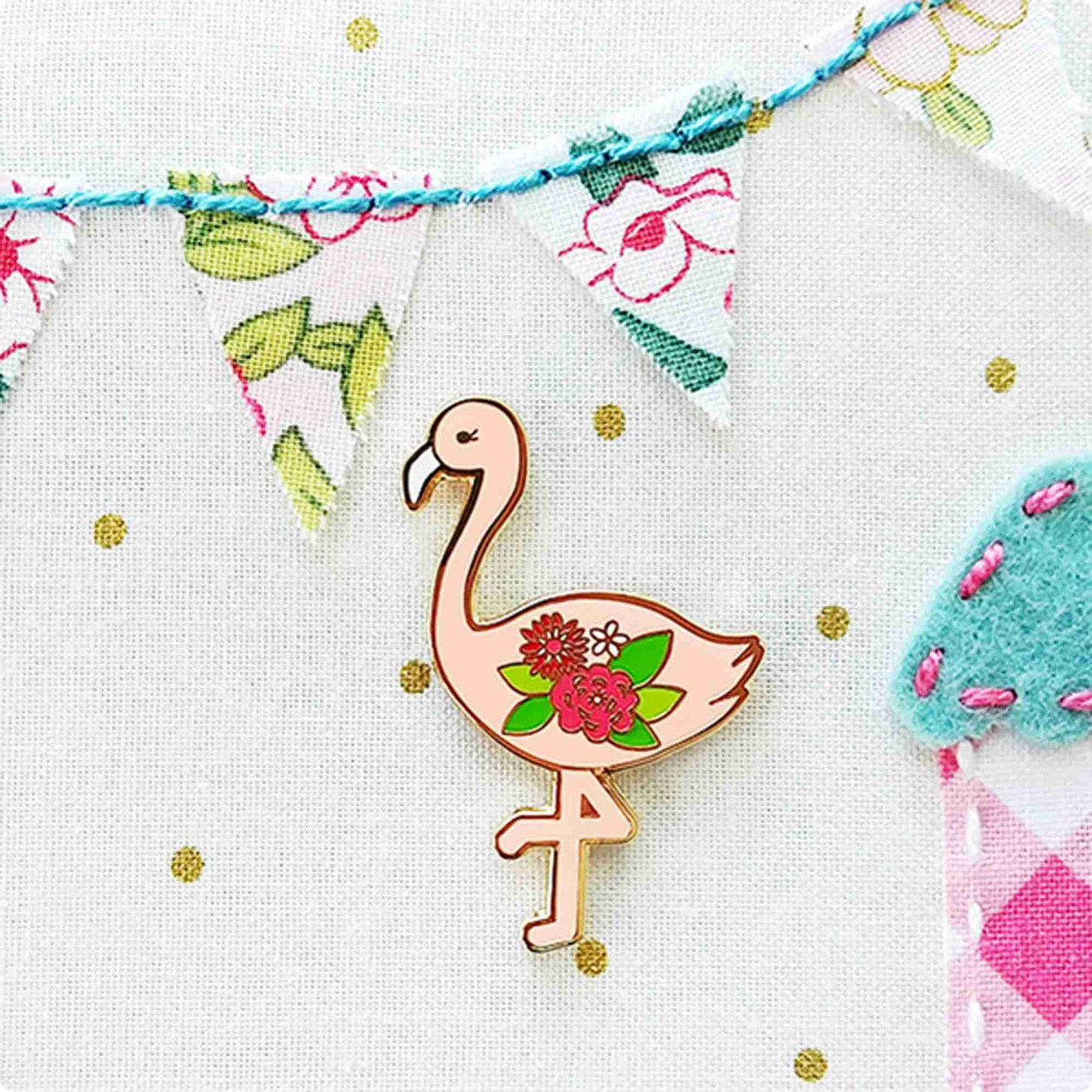 Flossie the Flamingo Needle Minder ~ Flamingo Toes