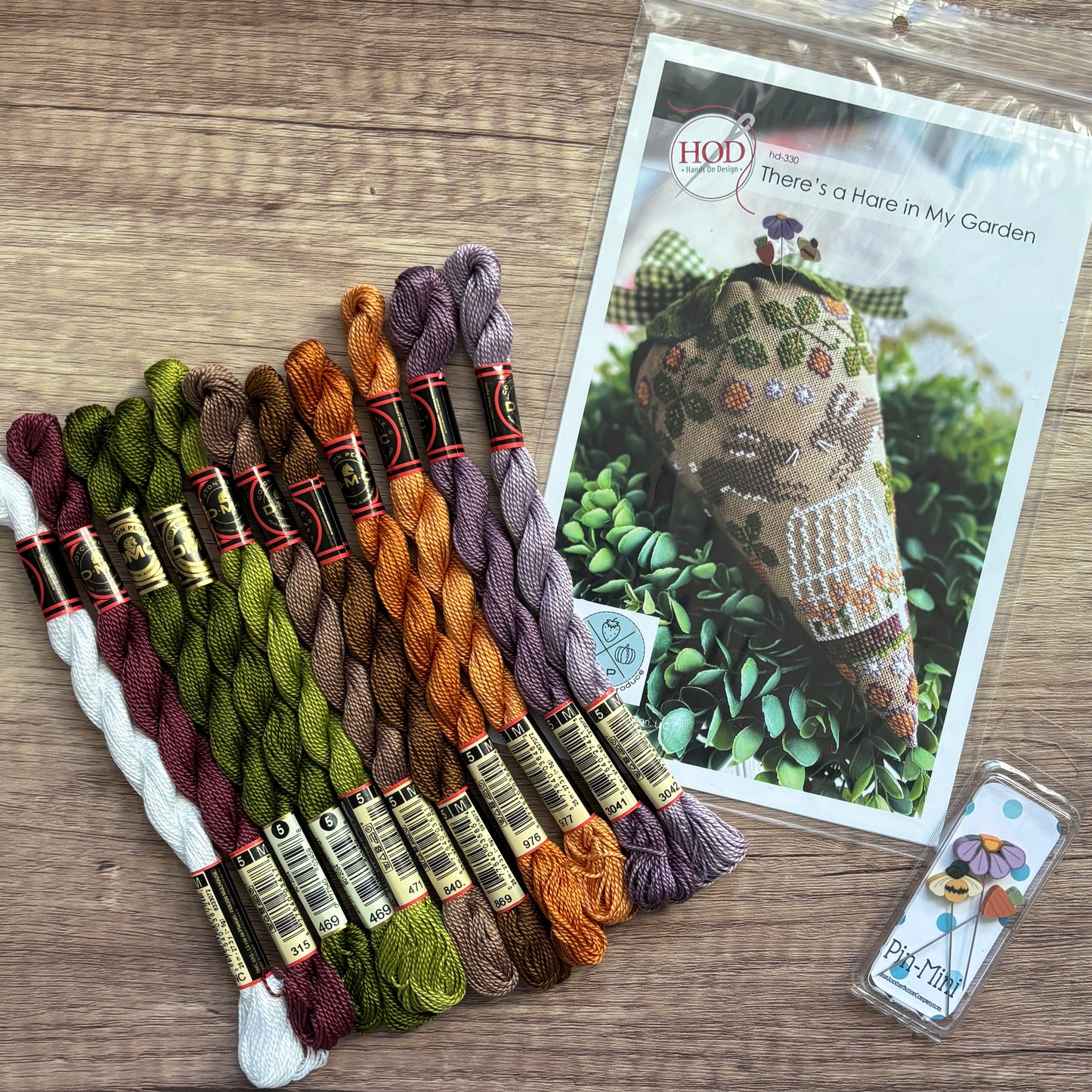There's a Hare in my Garden ~ Chart, Floss and Pin Mini Pack ~ Hands on Design