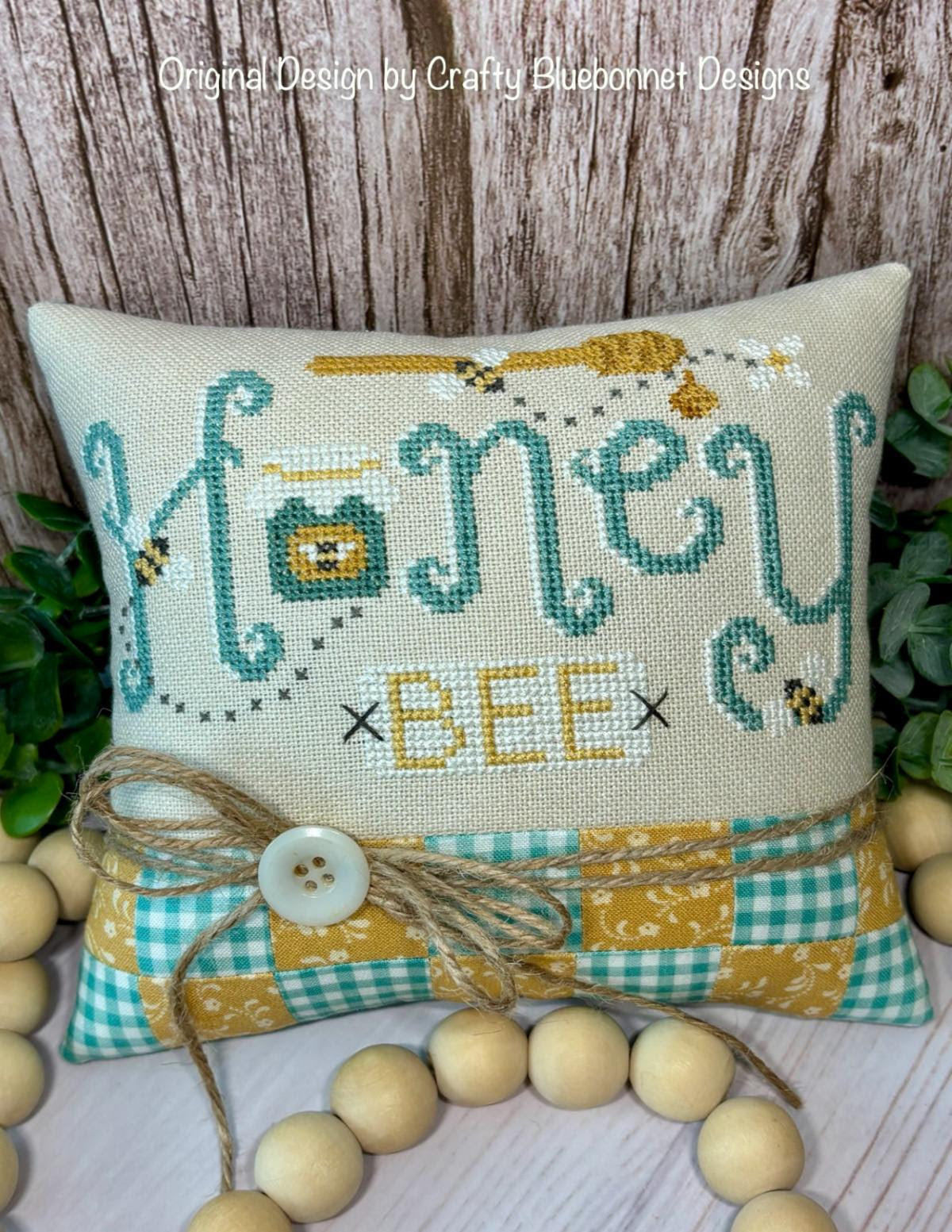 *PREORDER* Honey Bee ~ Crafty Bluebonnet Designs ~ Nashville Needlework Market 2026