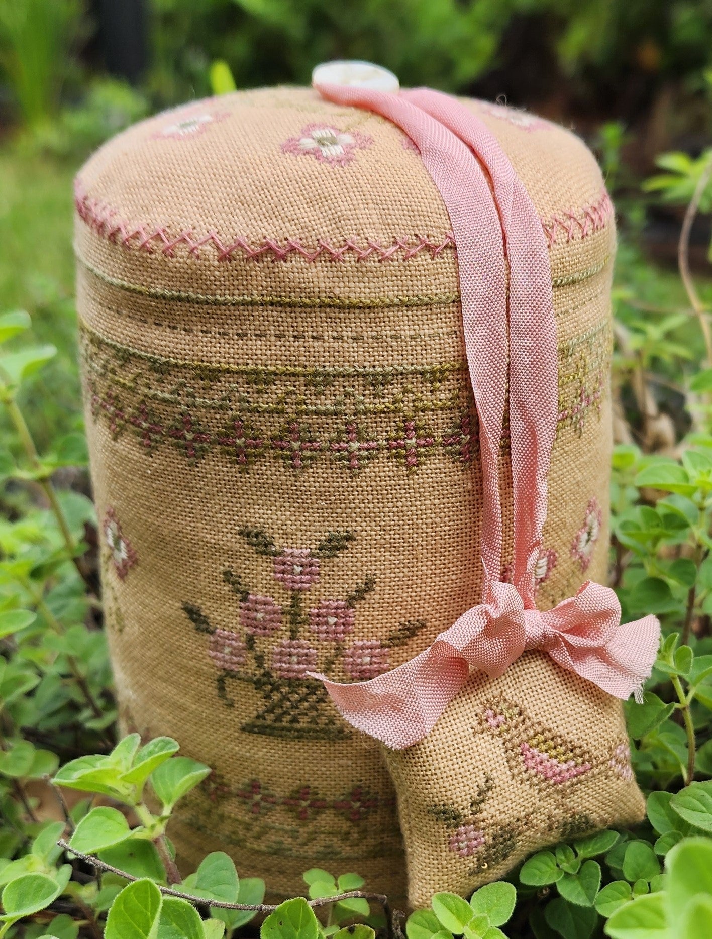 Lenten Rose Drum ~ Samplers Not Forgotten