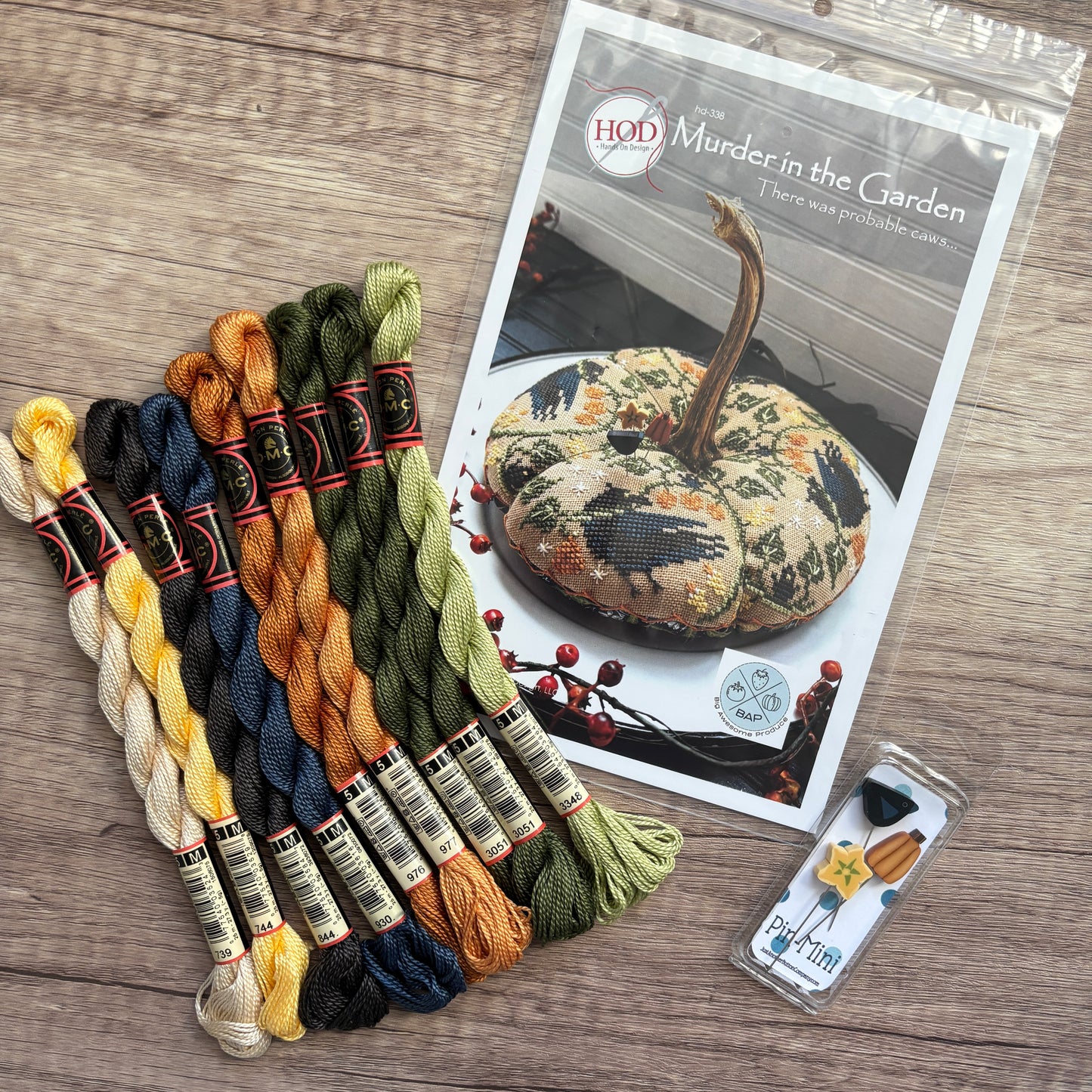 Murder in the Garden ~ Chart, Floss and Pin Mini Pack ~ Hands on Design