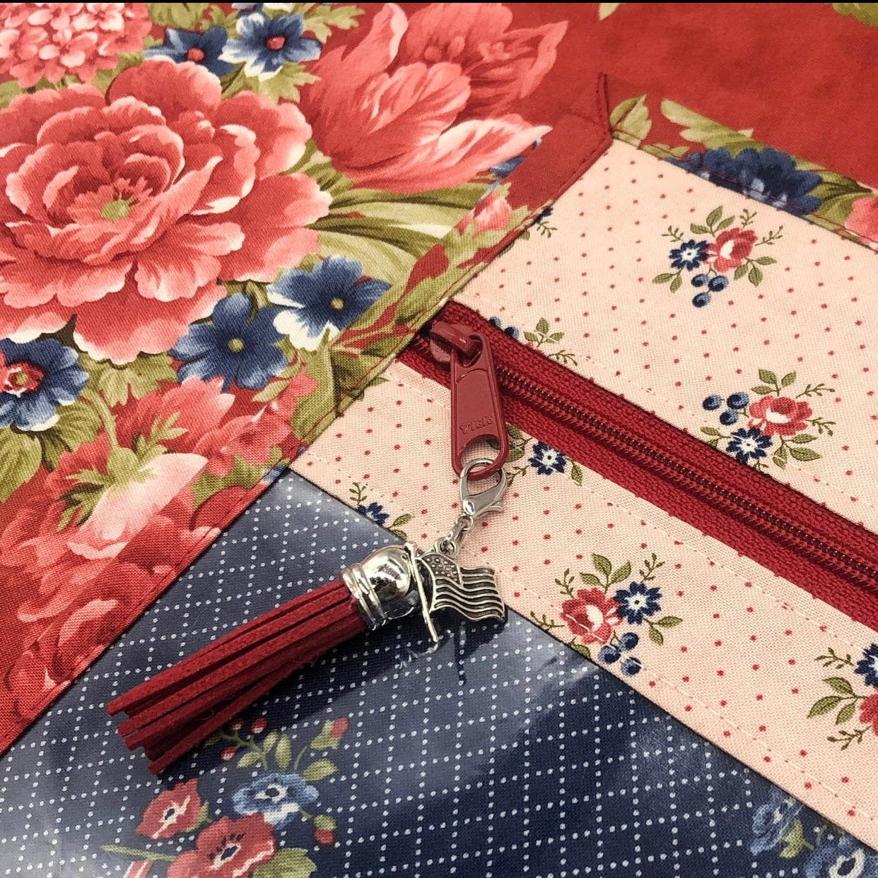 Patriotic Florals ~ Vinyl Front Project Bag