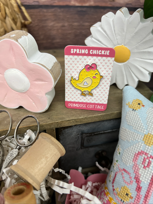 Spring Chickie Needle Minder ~ Primrose Cottage