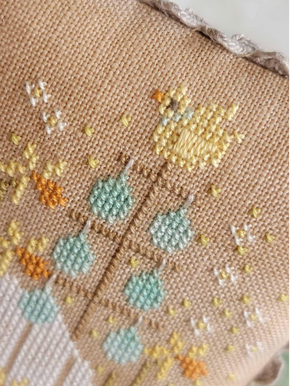 Spring Swan ~ With Thy Needle & Thread