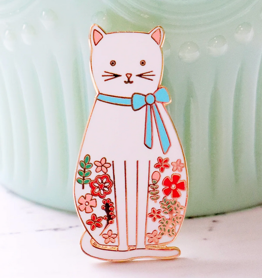 White Floral Cat Needle Minder ~ Flamingo Toes