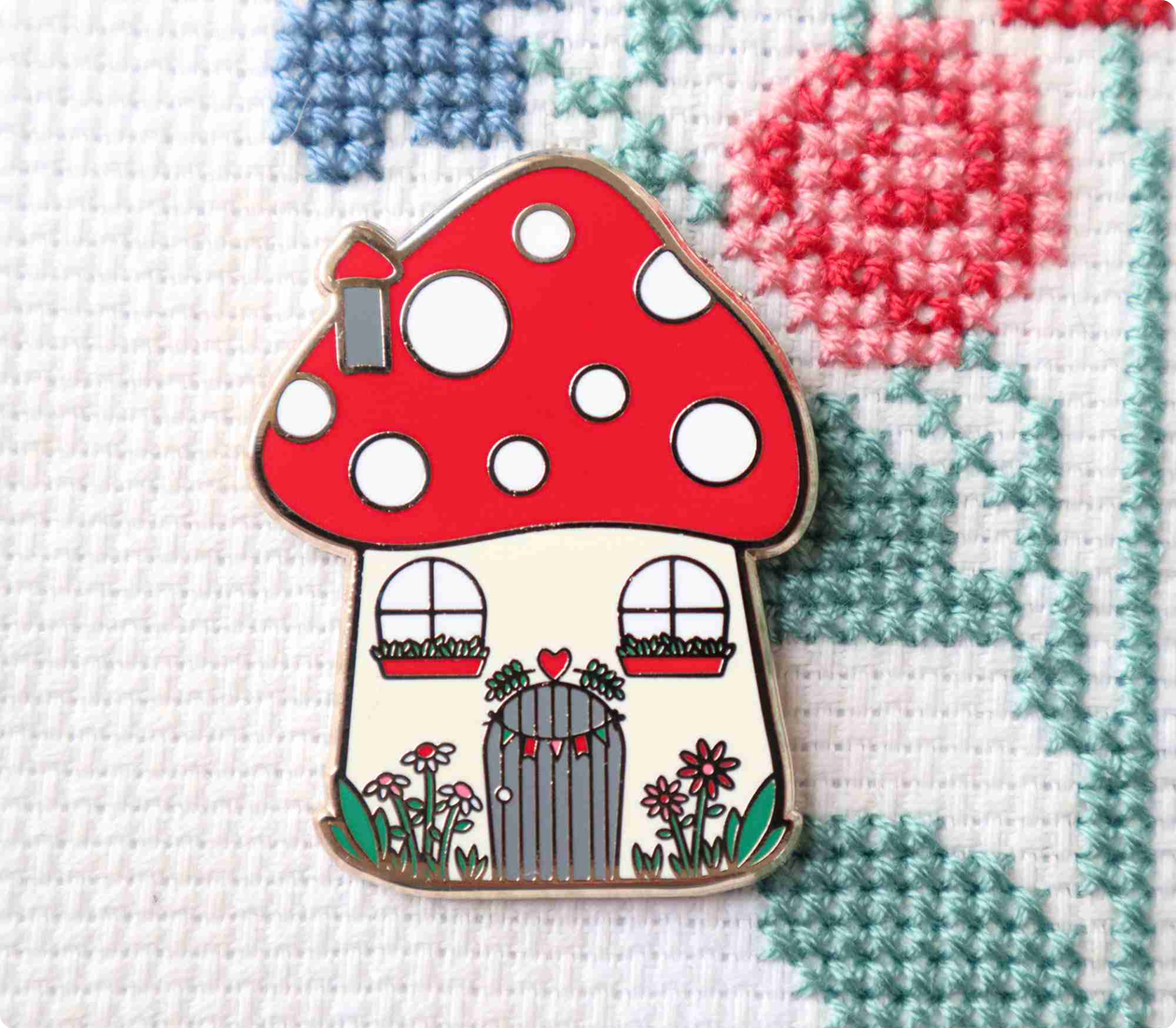 Woodland Mushroom House Needle Minder ~ Flamingo Toes